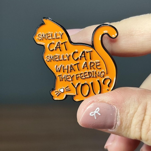 FRIENDS "SMELLY CAT" OIL DRIPPED ENAMEL PIN LAPEL PIN BROOCH NWT - Picture 3 of 4